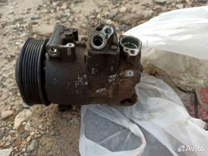 Компрессор кондиционера Mercedes C-Class 200 M271