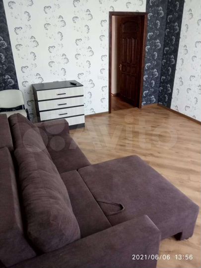 2-к. квартира, 60 м², 4/6 эт.