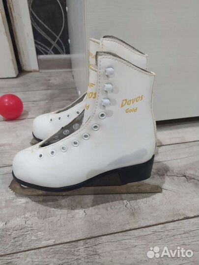 Коньки davos gold
