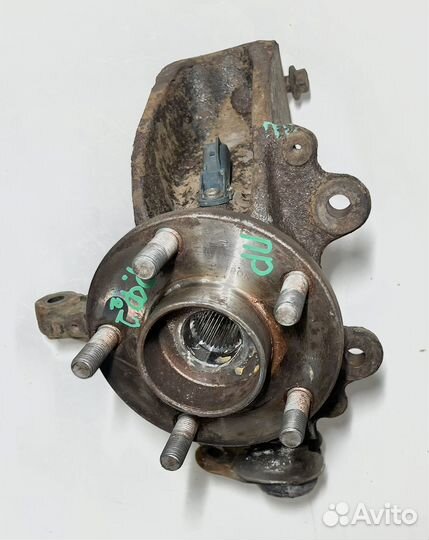 Поворотный кулак передний Ford Focus 2 (1.8 )