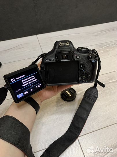 Зеркальный фотоаппарат