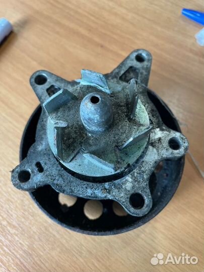 Водяная помпа Kia Ceed