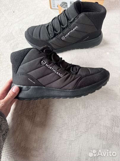 Новые ботинки утепленные дутики 40