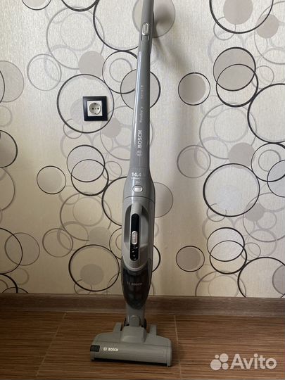 Пылесос вертикальный Bosch bbhf214G серый