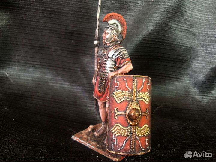 Оловянная фигурка. Римский легионер