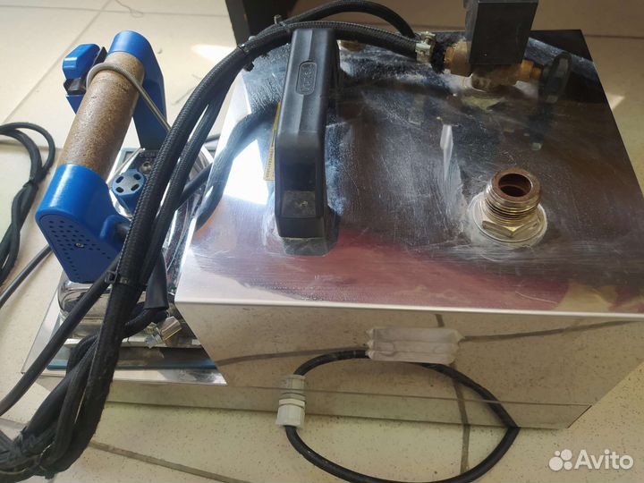 Утюг с парогенератором промышленный