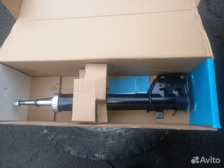 Амортизатор передний