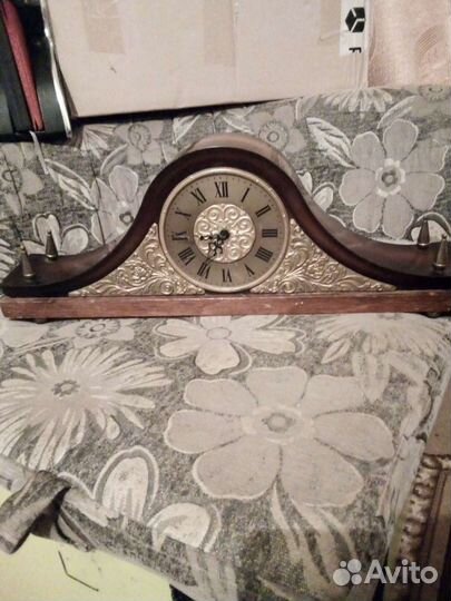 Часы настольные камертонные 