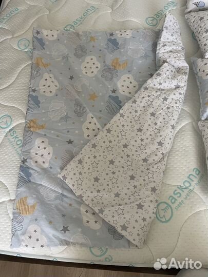 Бортики в детскую кроватку 2 комплекта + 2 одеяла