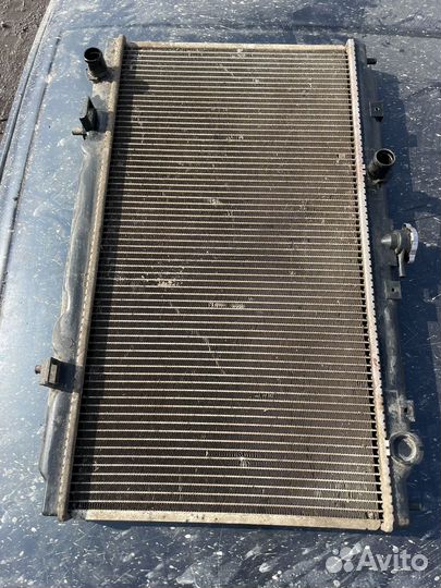 Радиатор основной Nissan Primera P12 02г. 1.8