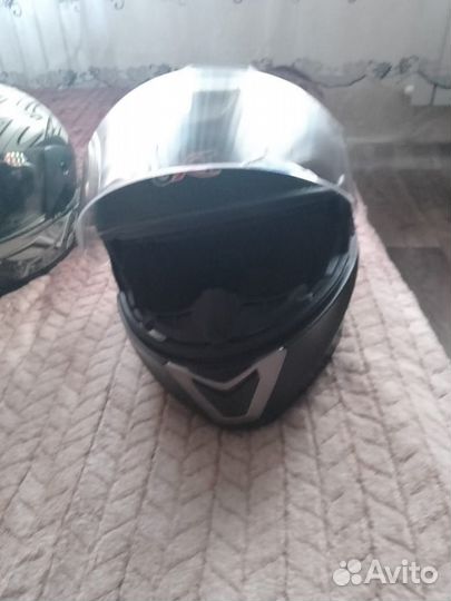 Продам 4 шлема и черепаху для мотоцикла