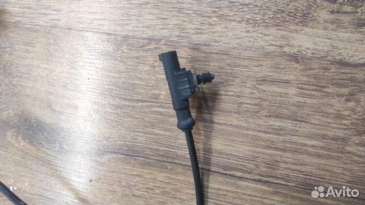 Датчик ABS задний левый Nissan Note хэтчбек HR16DE