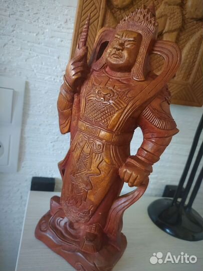 Плотное Дерево Будда воин