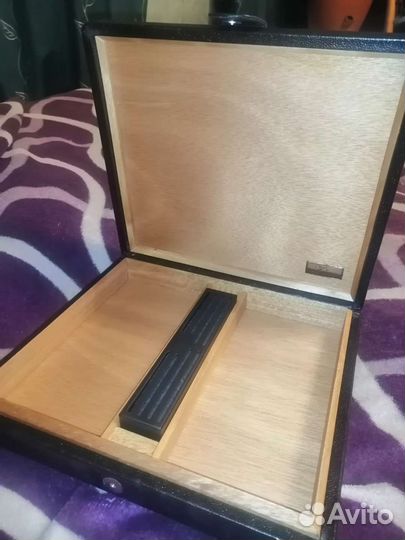 Zino Переносной хьюмидор из черной гладкой кожи