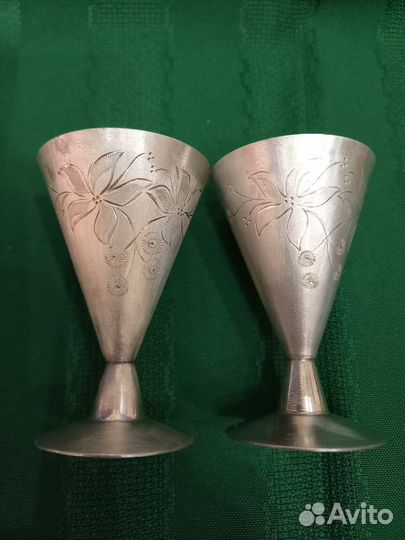 Продаю серебряные рюмки 916 пробы