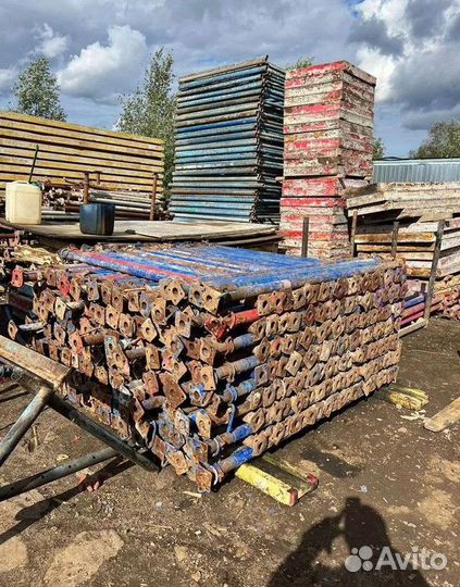 Опалубка на телескопических стойках