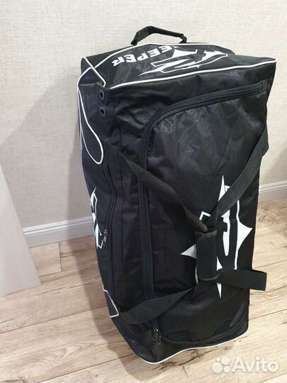 Хоккейный баул на колесах без выдвижной