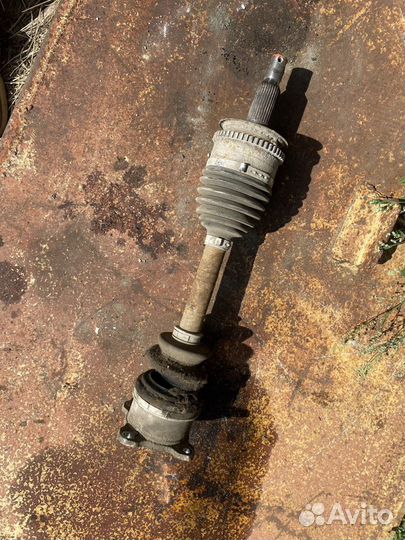 Привод передний правый Pajero Sport 3.2 АКПП 08-15