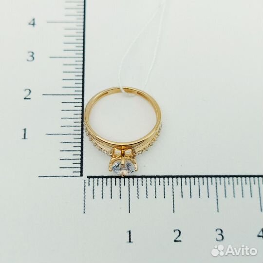 Золотое кольцо с фианитом 16р