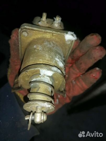 Реле втягивающее газ 21