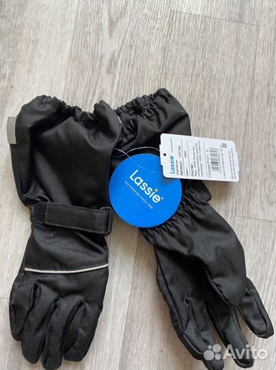 Новые демисезонные перчатки Lassie 8-10 лет