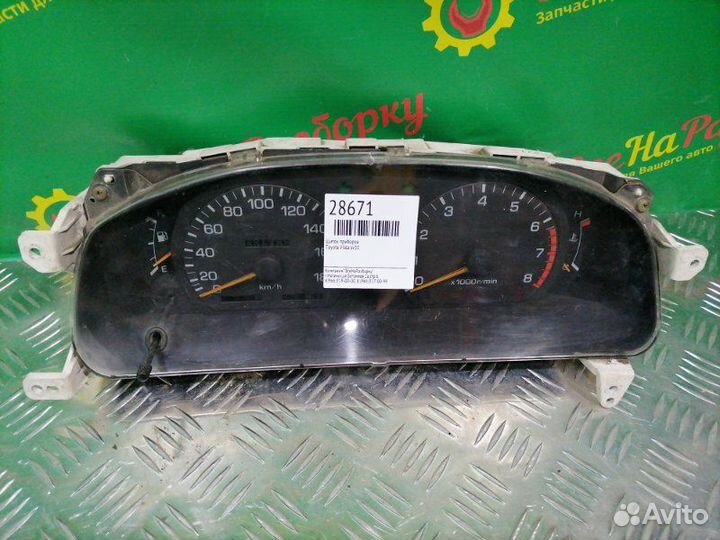 Щиток приборов Toyota Vista SV30