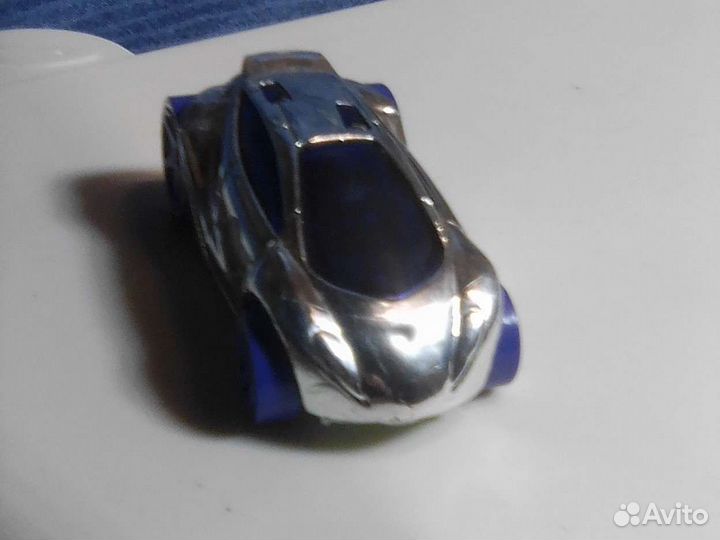 Hotwheels гоночная машинка в коллекцию