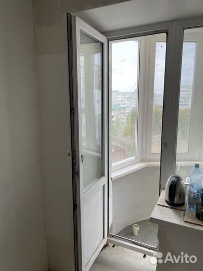 Дверь пластиковая пвх балконная бу