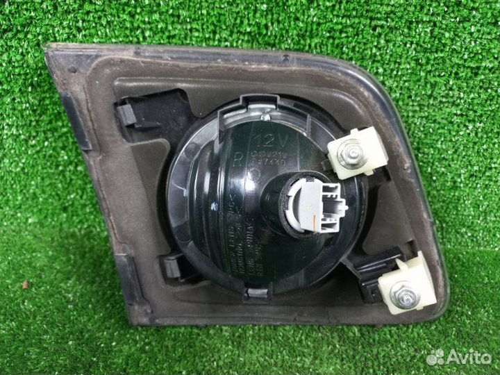 Фонарь задний правый Mazda Mazda3 BK Z6 2009