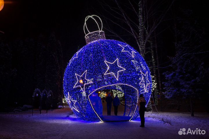 Световая фигура уличная Новогодний подарок