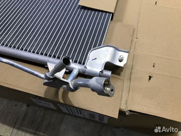 Радиатор кондиционера Mazda Cx-7 07