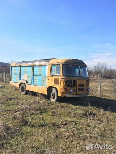 Пчёлы - Пчело прицеп - Пчело павильон улья