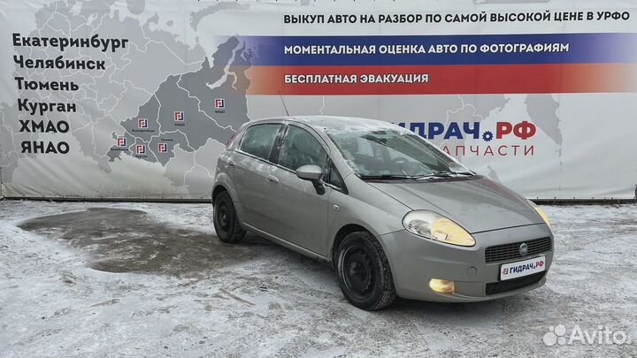 Блок предохранителей Fiat Punto (199) 51798616