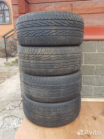 Maxxis MA-Z4S Victra 235/40 R18