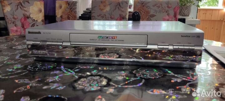 Видеомагнитофон Panasonic NV-FJ730