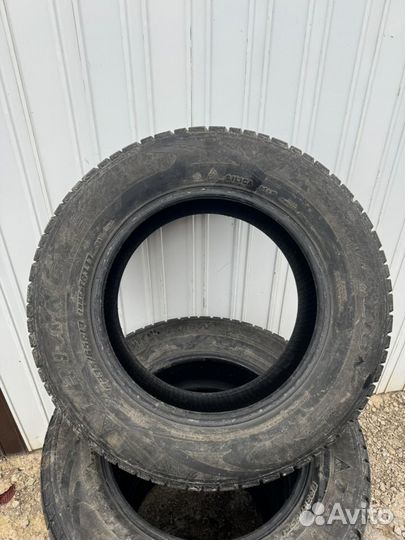 Triangle TR777 235/65 R17 100T