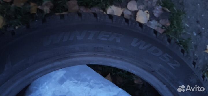 Delinte Winter WD52 215/55 R17 94T