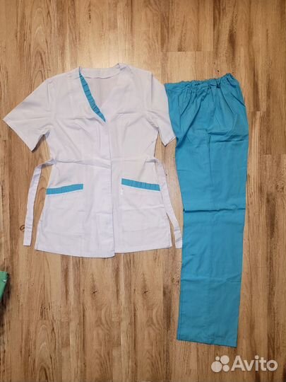 Халат, комплект медицинский 42 44 размер бу 5 штук
