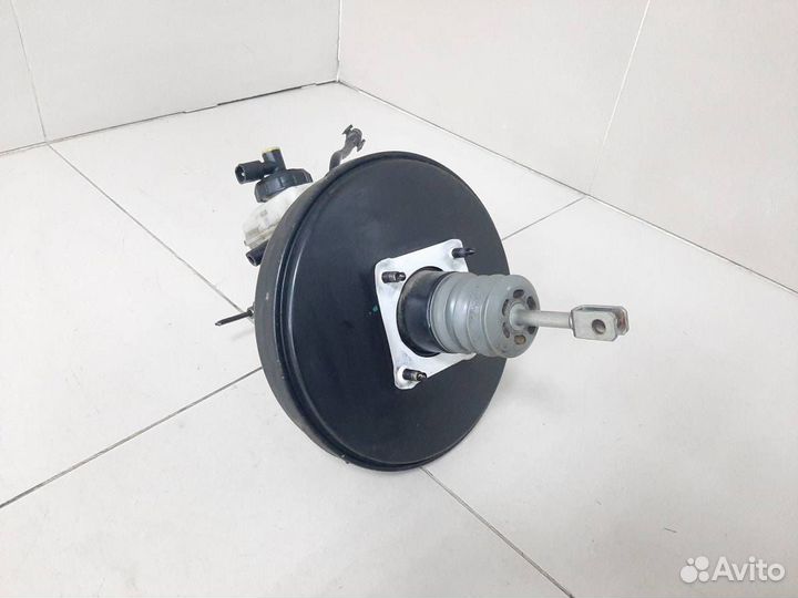 Усилитель тормозов вакуумный Renault Duster 2012