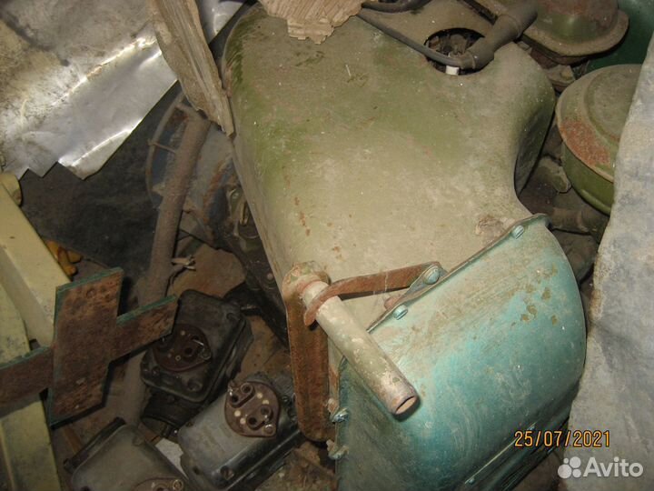 Бензиновый двигатель