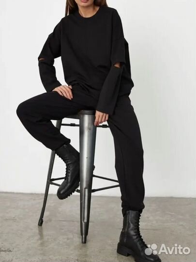 Трикотажный костюм