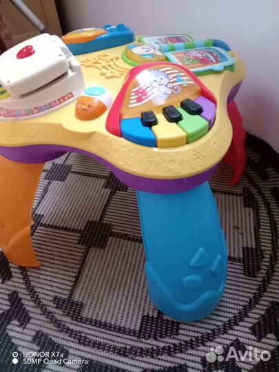 Развивающий столик fisher price