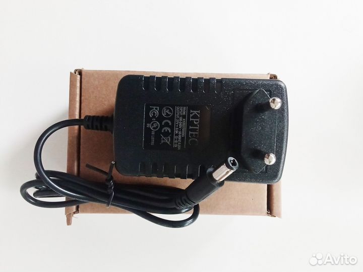 Зарядка для Black+Decker SVB620JW-QW, SVB520JW-QW