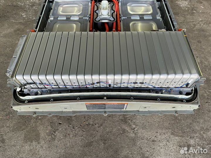 Высоковольтная батарея Nissan Leaf ZE0 EM61 84Т.км