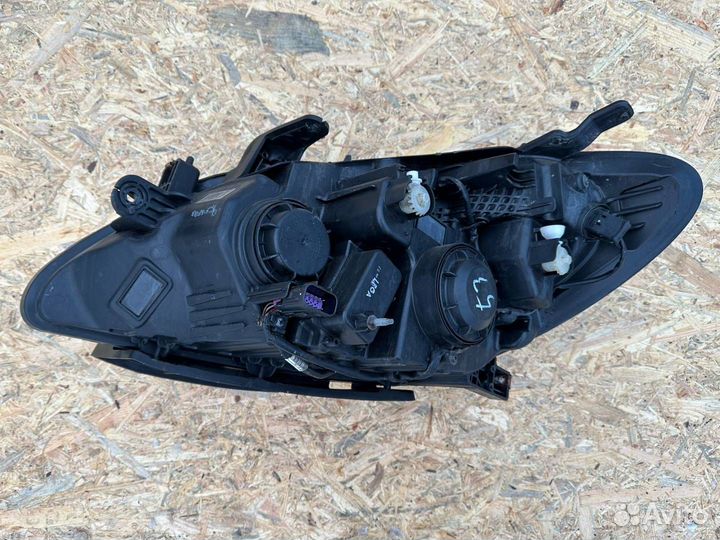 Фара правая Opel Mokka 2015 42435928