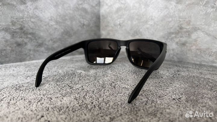 Солнцезащитные Oakley Holbrook XL Black Polarized