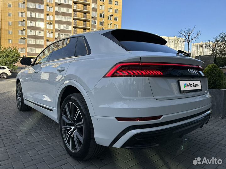 Audi Q8 3.0 AT, 2023, 10 000 км