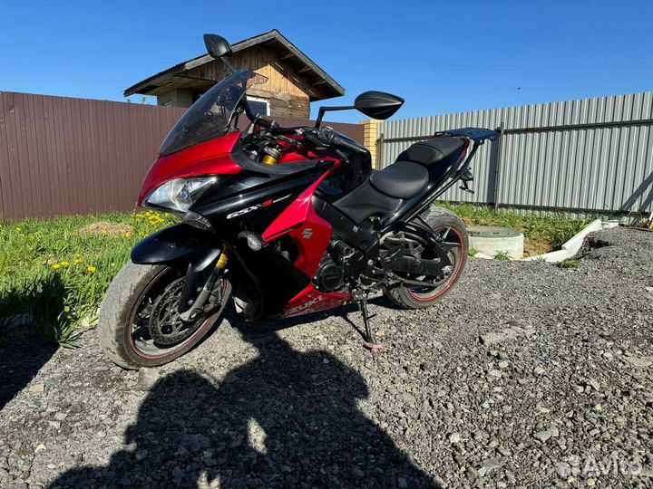 Suzuki GSX