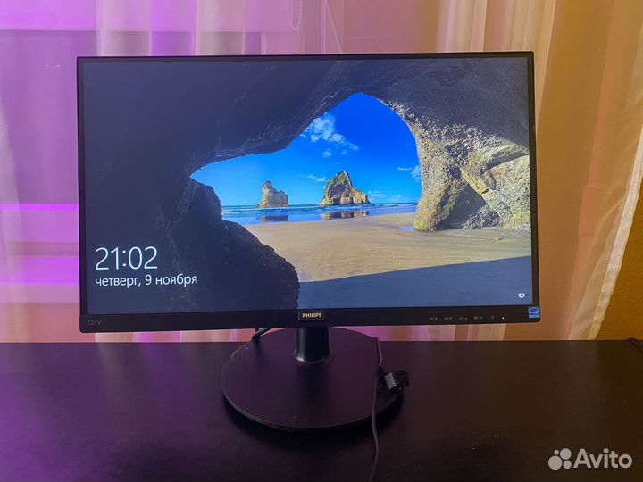 Монитор Philips 21.5