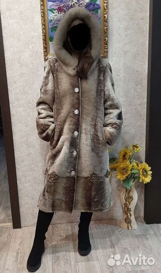 Шуба мутоновая с капюшоном